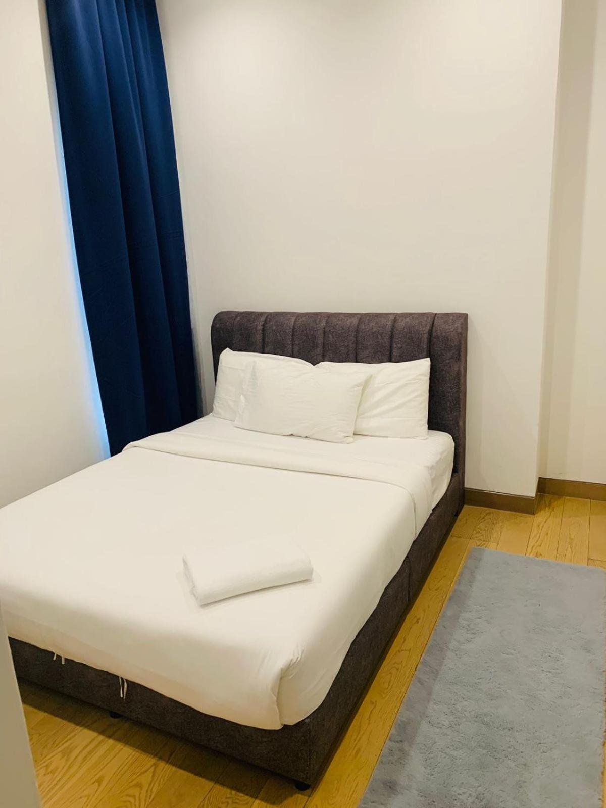 Lucentia Residence Has An Amazing Pool 쿠알라룸푸르 외부 사진