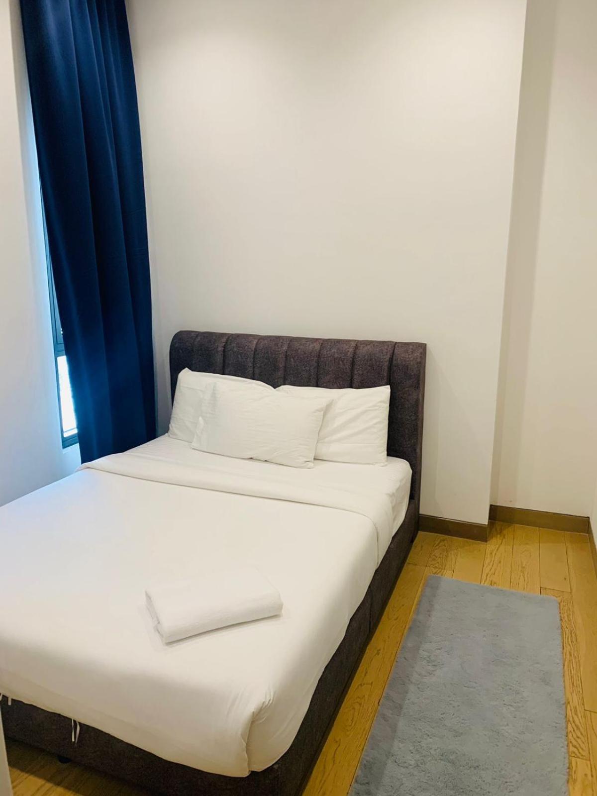 Lucentia Residence Has An Amazing Pool 쿠알라룸푸르 외부 사진